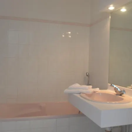A Avec Terrasse Et Menage Inclus - Fr-1-226a-66 Apartman *